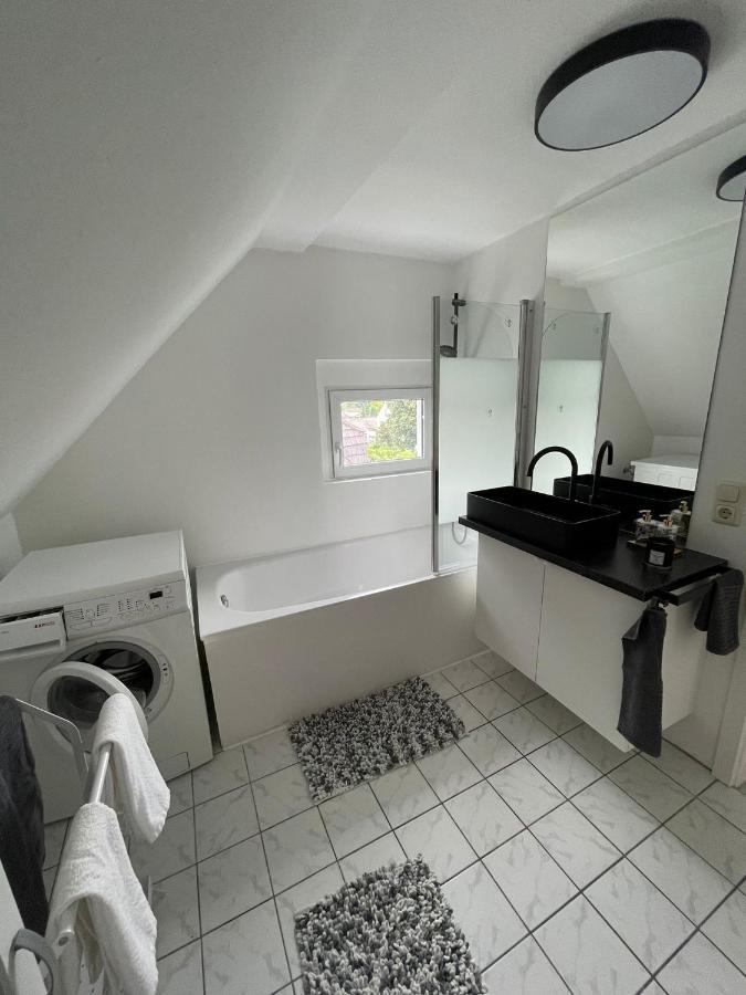 3 Zimmer, Parkplatz, W-lan, Homeoffice Apartment Bergisch Gladbach